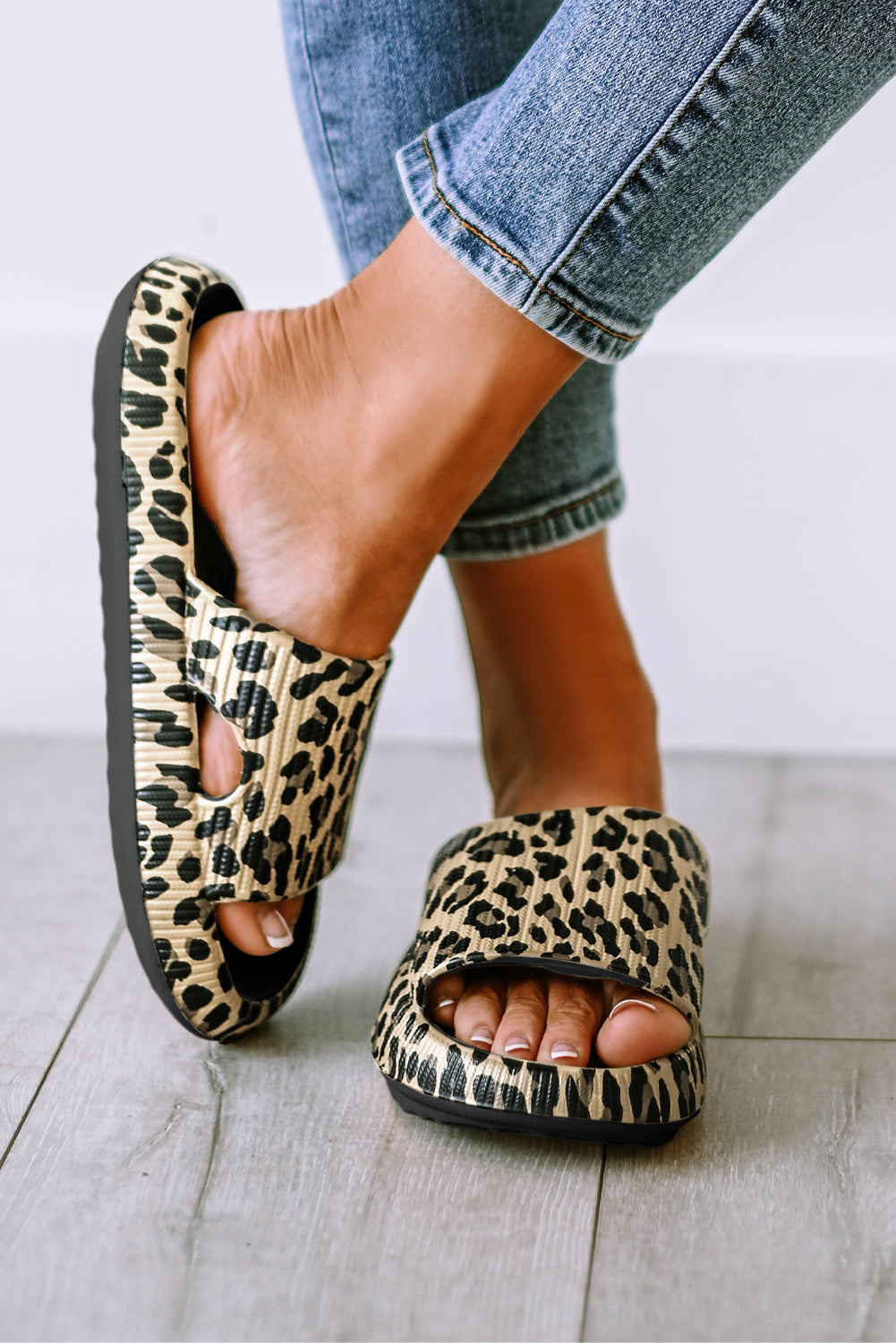 Tøfler slip-on med tyk sål og leopardprint til hjemmet