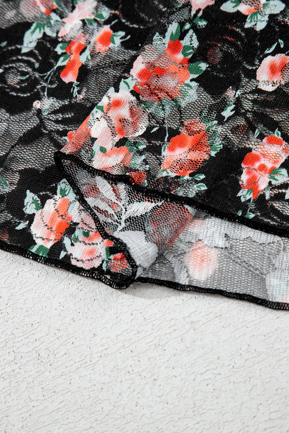 Bluse sort mesh langærmet med blomster og elastan