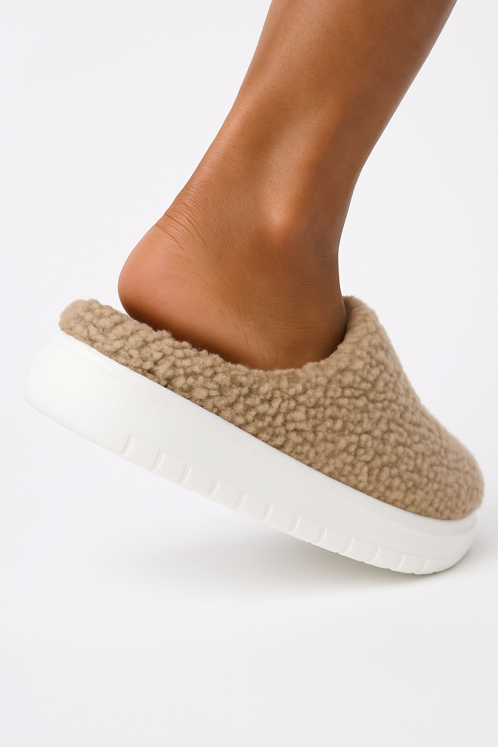 Slippers flettet brun PU-læder sommer dame flade slip-on
