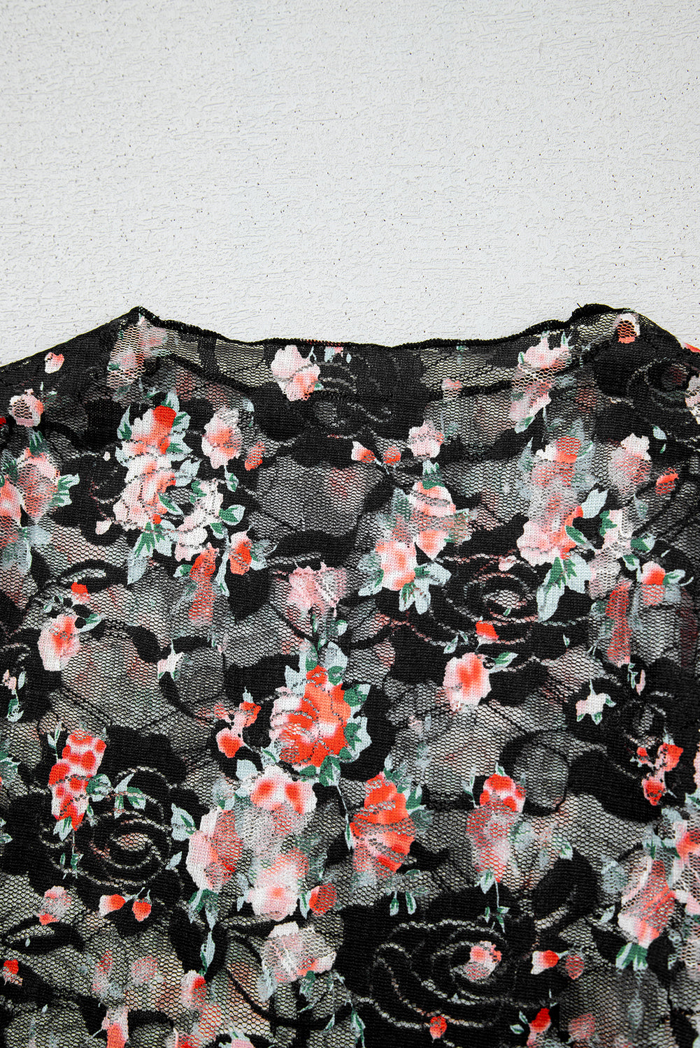 Bluse sort mesh langærmet med blomster og elastan