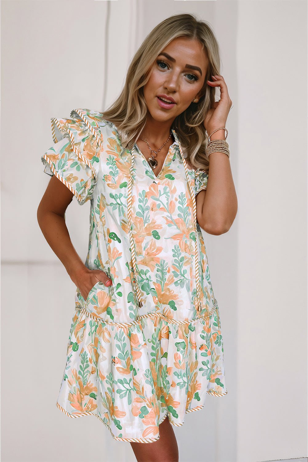 Blomstret mini - kjole med flæseærmer - Kim Mode KBH