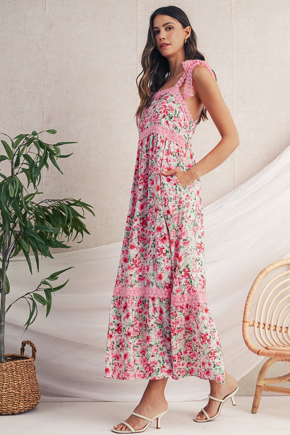 Boho maxi - kjole med blonde og bindestropper - Kim Mode KBH