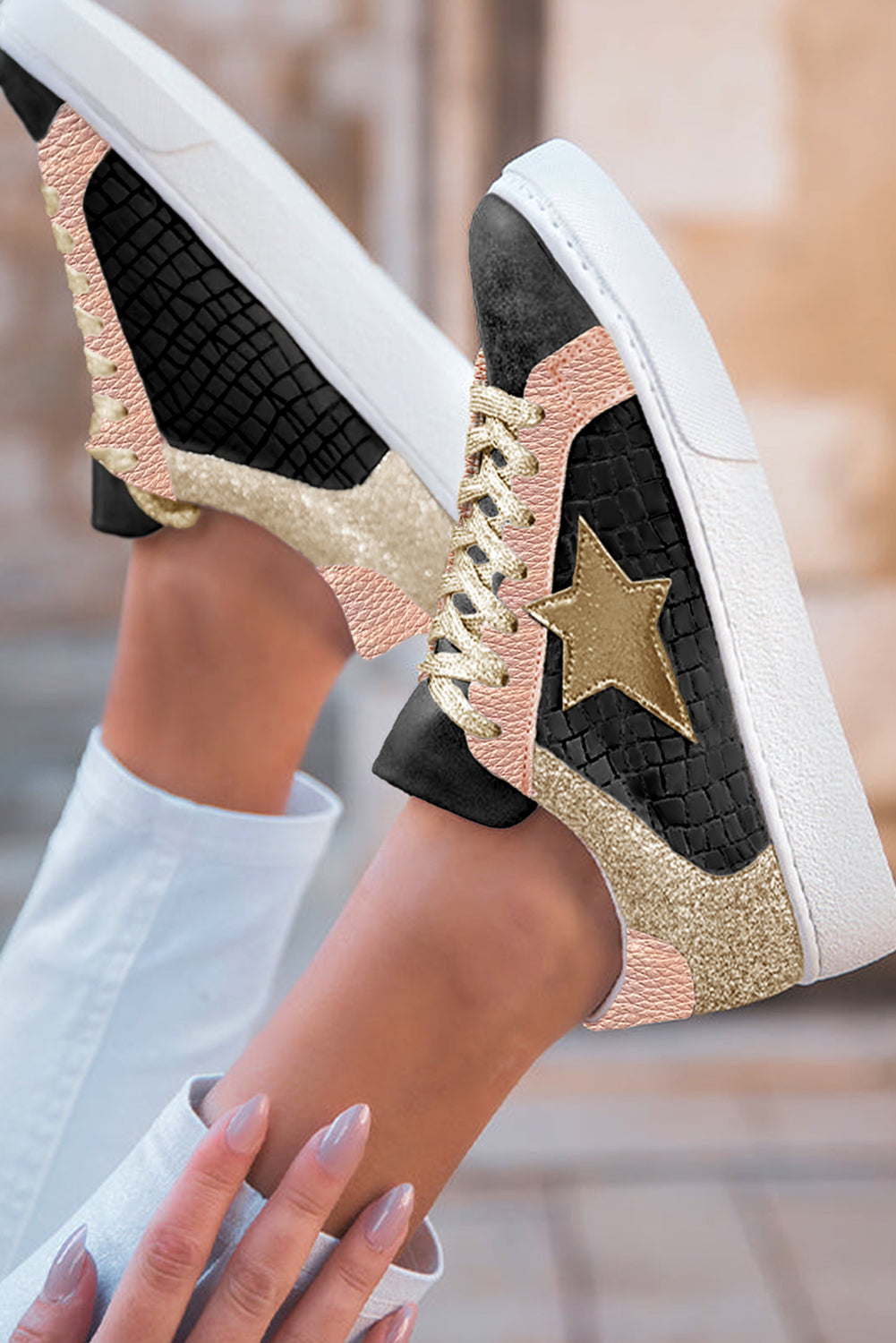 PU-sneakers med glitrende stjerner og patchwork-design