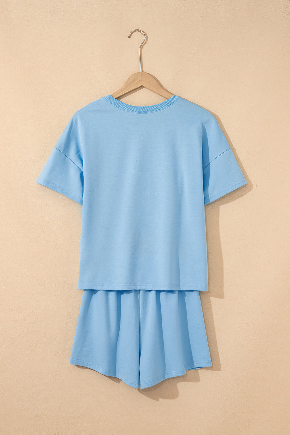 T-shirt og shorts sæt V-hals løs pasform sommerstyle