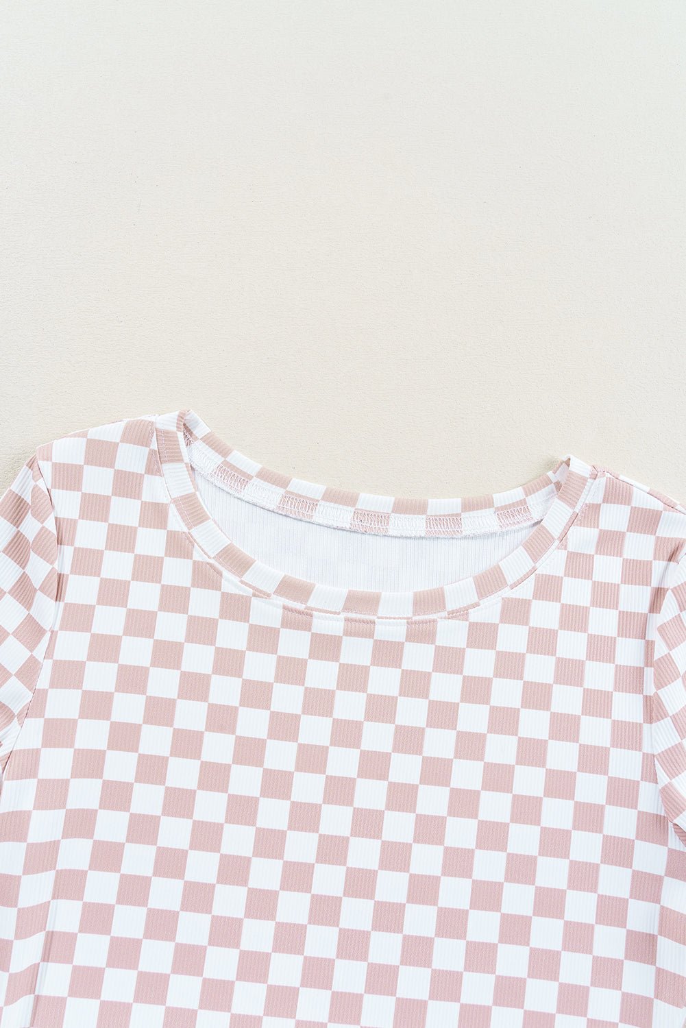 Ribbet t-shirt med slim fit pasform - Kim Mode KBH