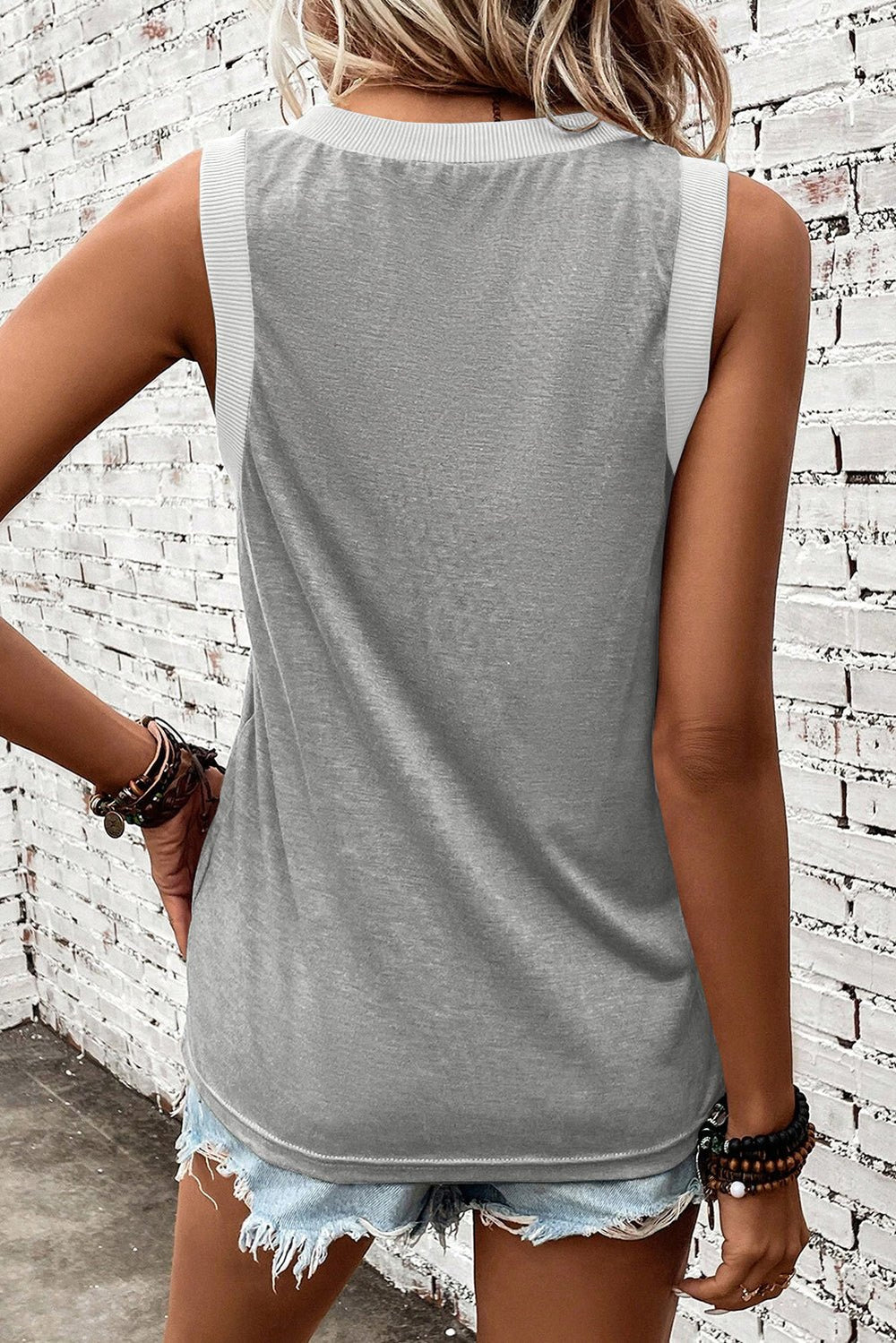 Tanktop med kontrastkant og løs pasform - Kim Mode KBH