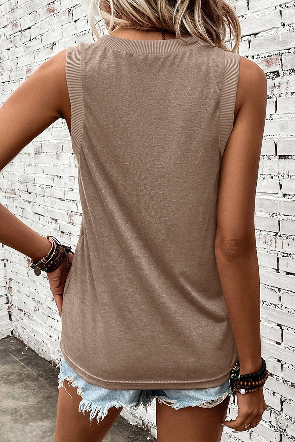 Tanktop med kontrastkant og løs pasform - Kim Mode KBH